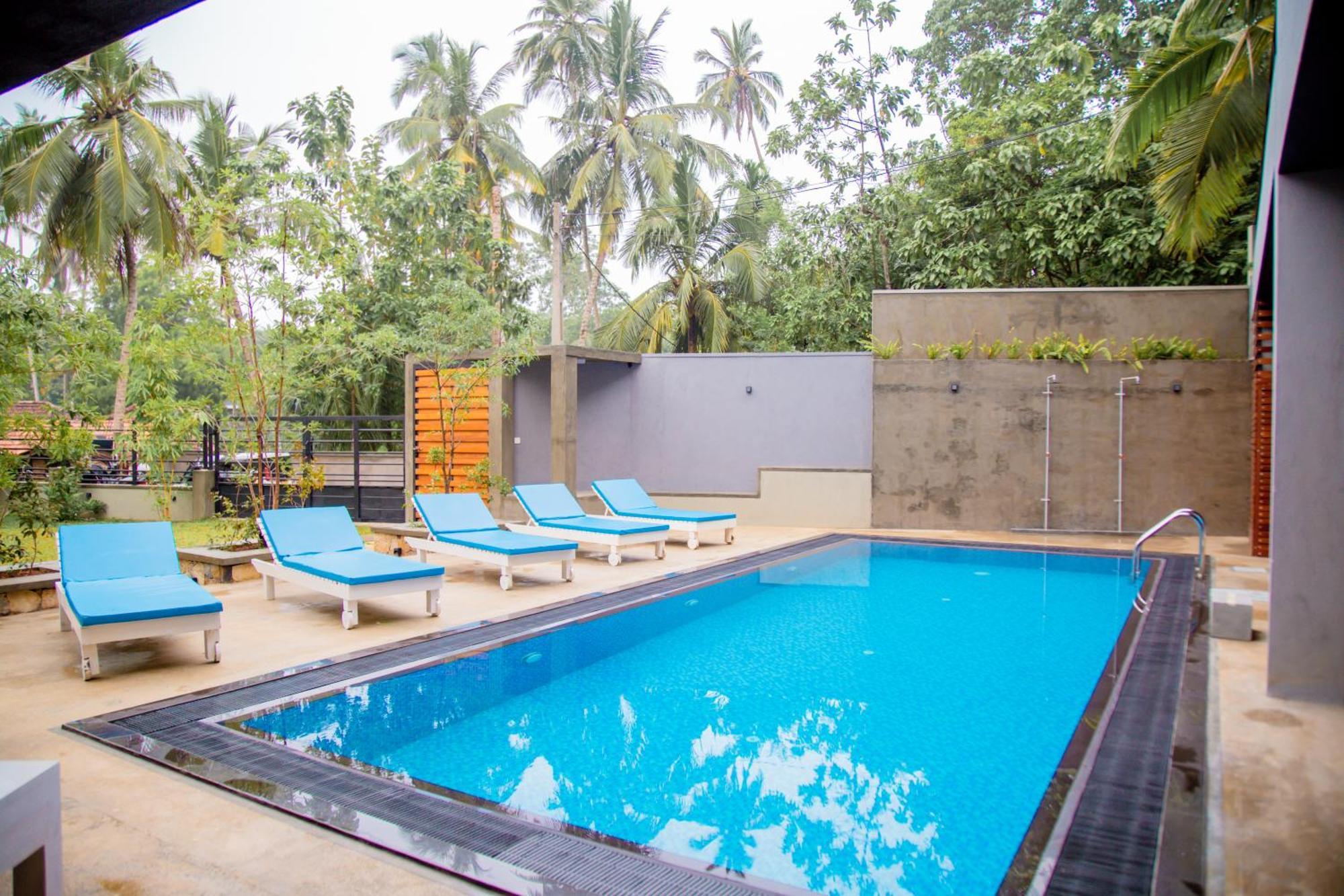 Hiriketiya Beach Hostels Dickwella Exterior photo